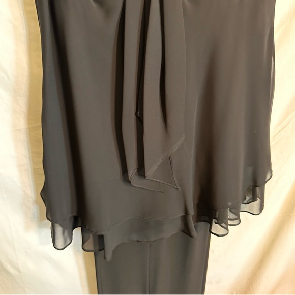 R&M Richards 2-Piece Set - Picture 10 of 16